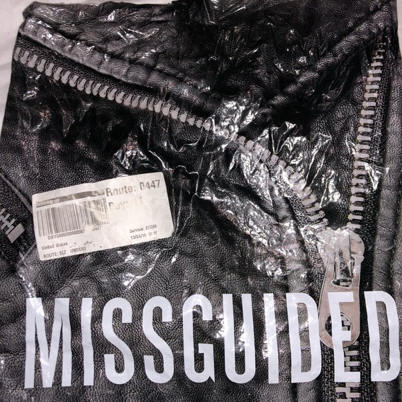 Dress - Picture 6 of 7